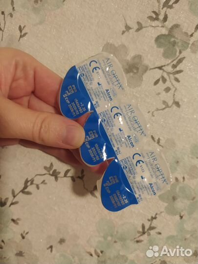 Линзы контактные -2,25 Air optix HydraGlyde Alcon