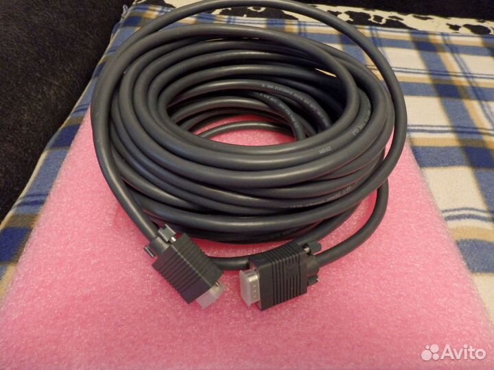 Кабель VGA и DVI