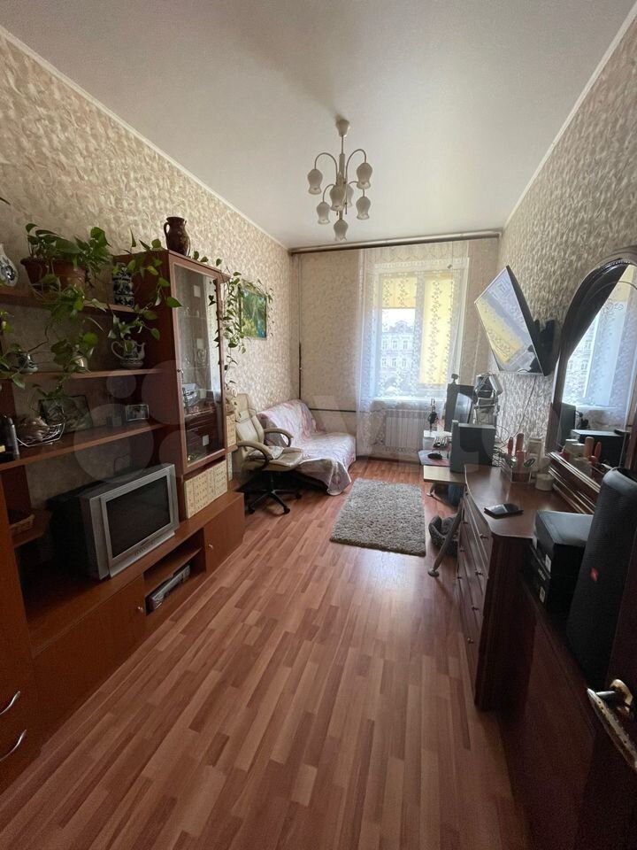 3-к. квартира, 54 м², 3/3 эт.