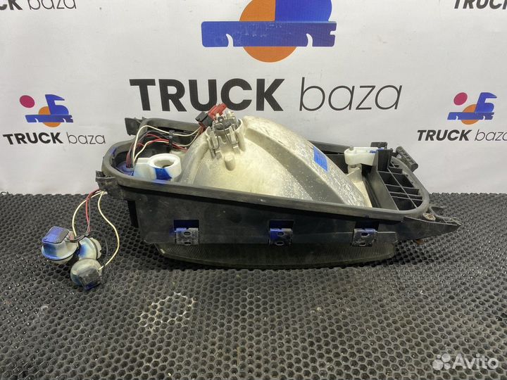 1732510 Фара правая