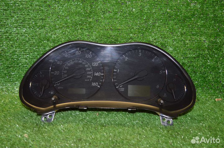 Панель приборов Toyota Avensis t250