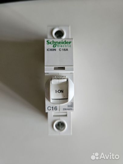 Авт. выключатель schneider electric acti9 16A