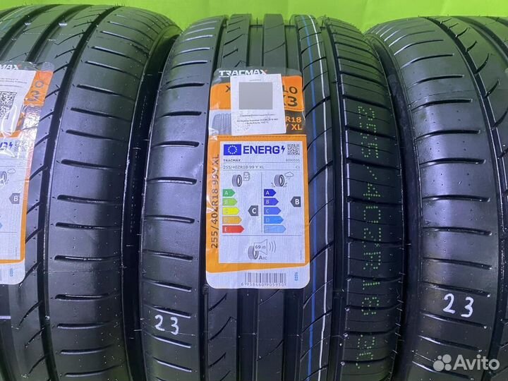 Tracmax X-Privilo TX3 255/40 R18 99Y