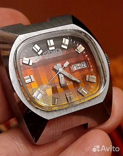 Часы Kornavin кварц