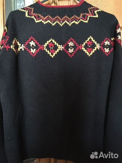 Свитер женский
