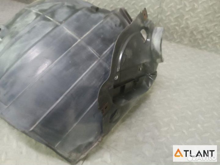 Подкрылок передний правый nissan serena