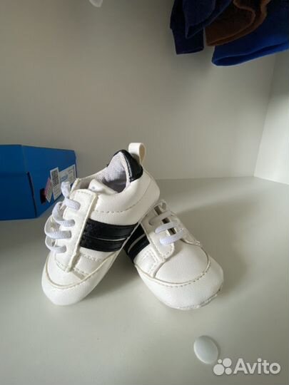 Кроссовки детские