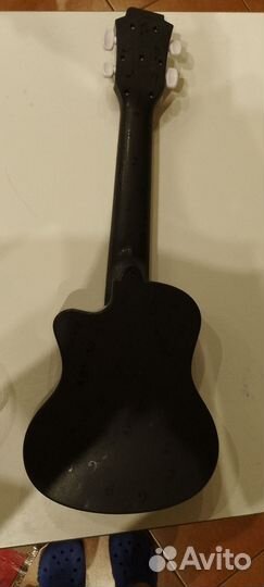 Детская гитара