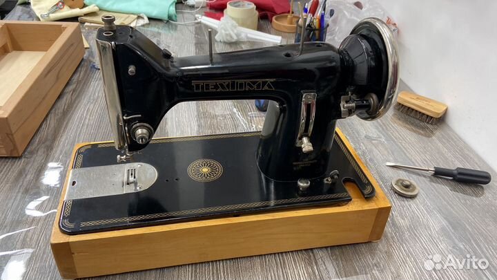 Швейная машина Texima