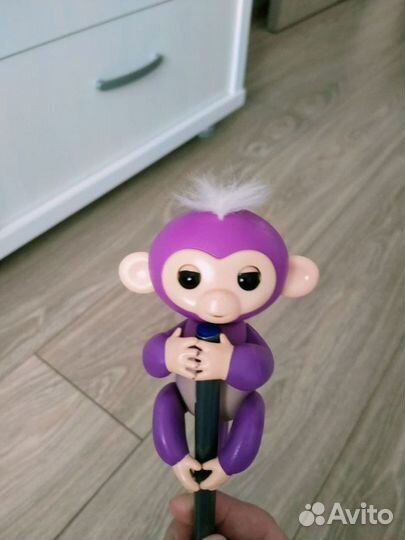 Обезьянка интерактивная Fingerlings