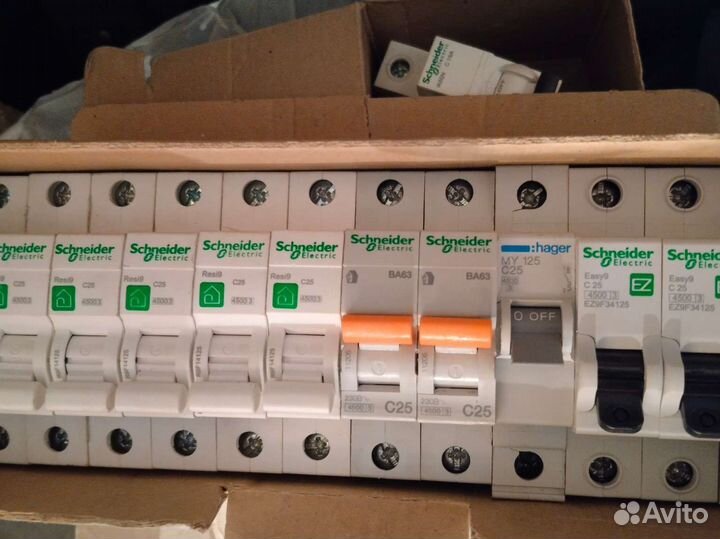 Shneider electric ng125n, easy9, acti9