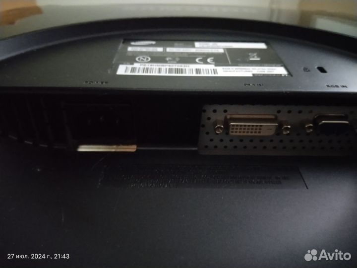 Монитор Samsung