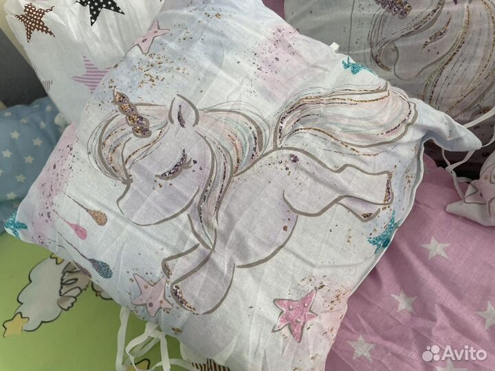 Детские подушки в кроватку