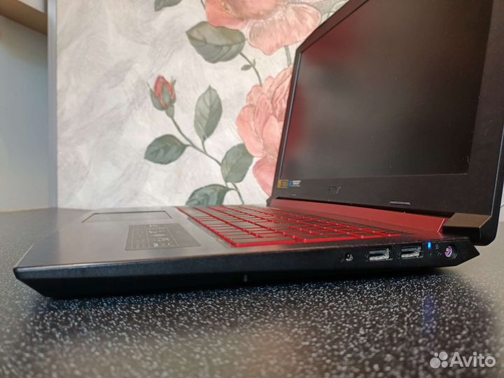 Ноутбук GTX1050TI/32GB/128SSD/1Tb