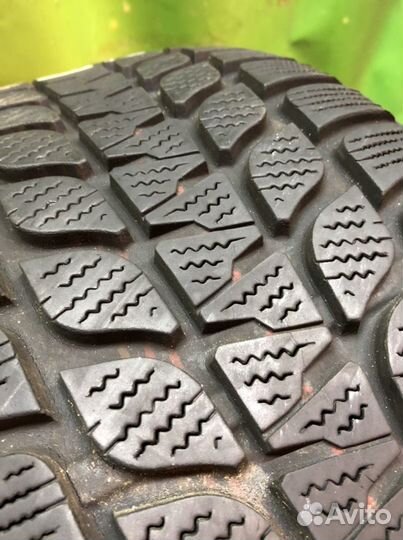 Bridgestone Blizzak LM-25 245/50 R17