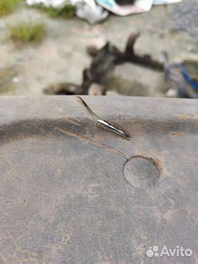 Обшивка багажника правая нижняя nissan terrano 2