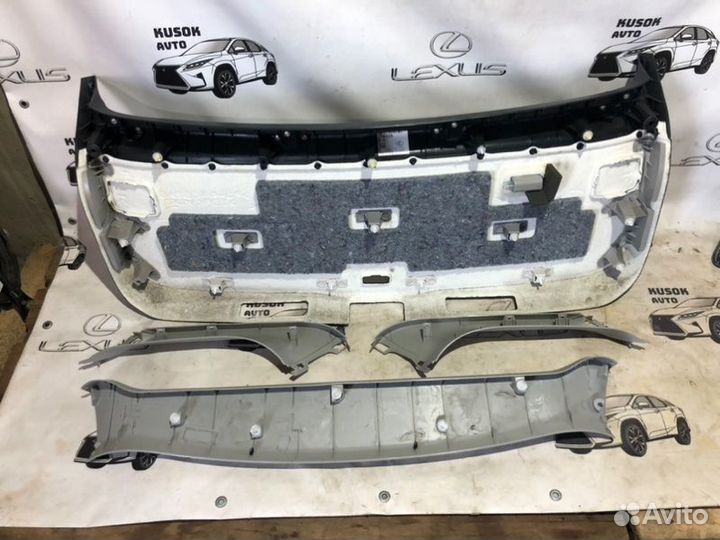Обшивка багажника задняя Lexus Rx 350 DBA-GGL10W