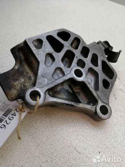 Кронштейн насоса гидроусилителя Honda Odyssey RA3