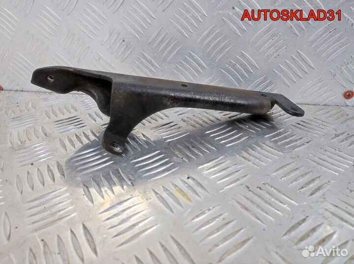 Кронштейн МКПП Mercedes Vito 638 A6110980729