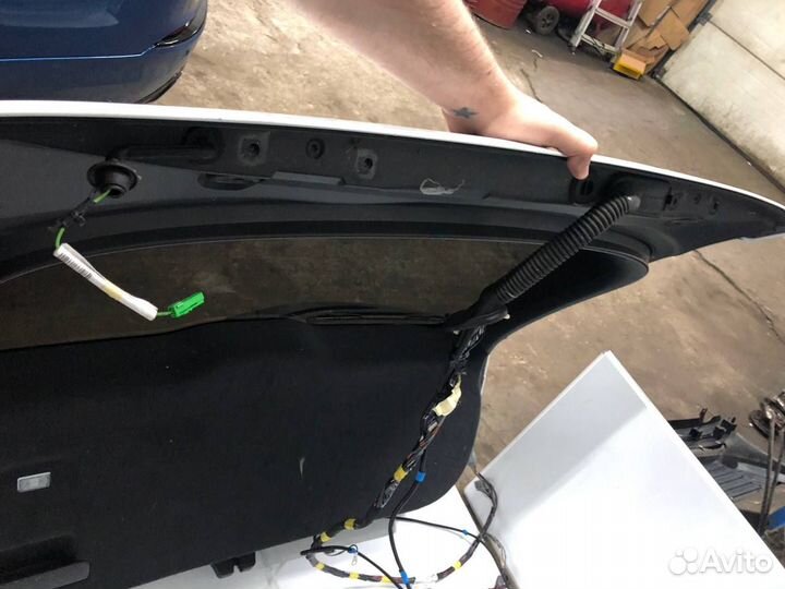 Дверь багажника задняя Volvo Xc60