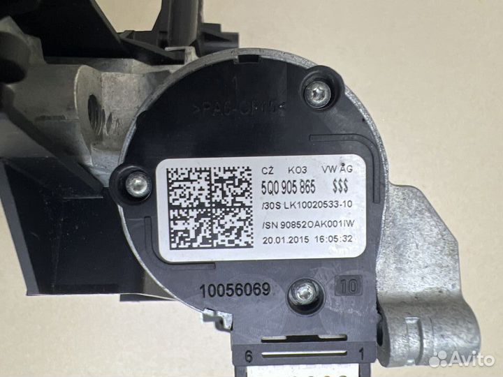 Замок зажигания Skoda Octavia A7