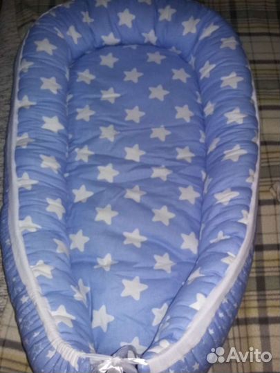 Кокон-гнездышко и столик