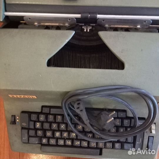 Пишущая машинка Ятрань