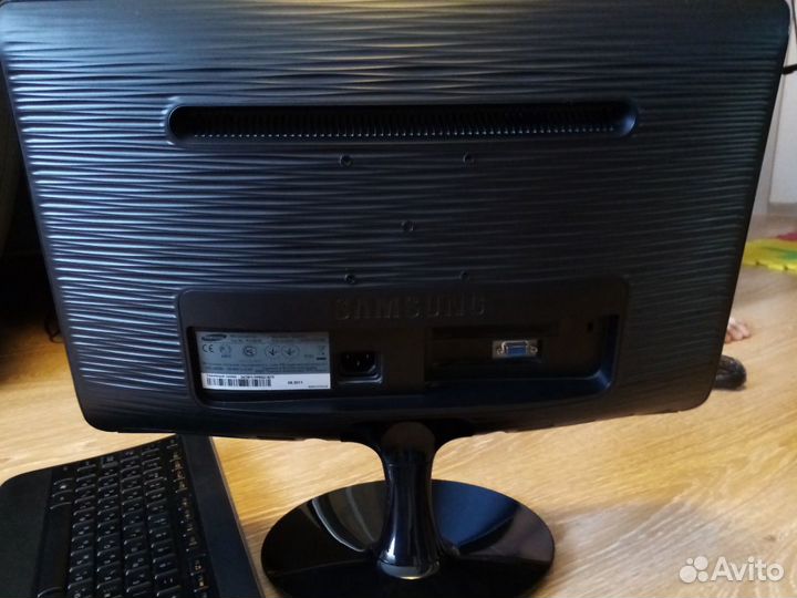 Монитор samsung