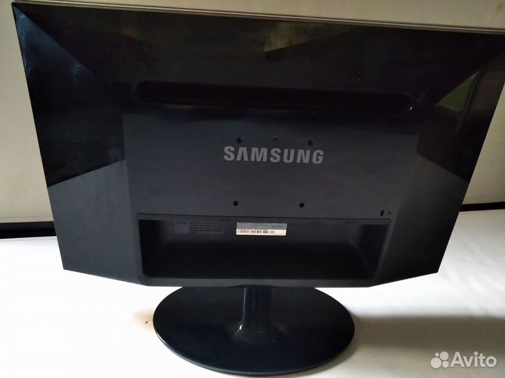 Монитор Samsung syncmaster p2250 22 дюйма