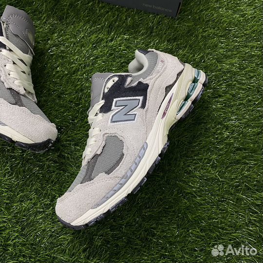 Кроссовки New Balance 2002r Protection Pack