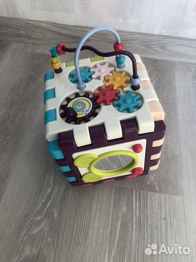 Развивающие игрушки для малышей