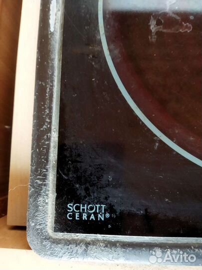 Поверхность электрическая с духовкой Ariston