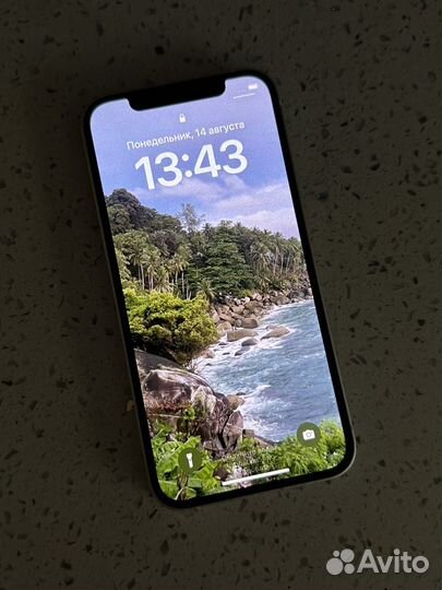 Телефон iPhone 12 64 gb