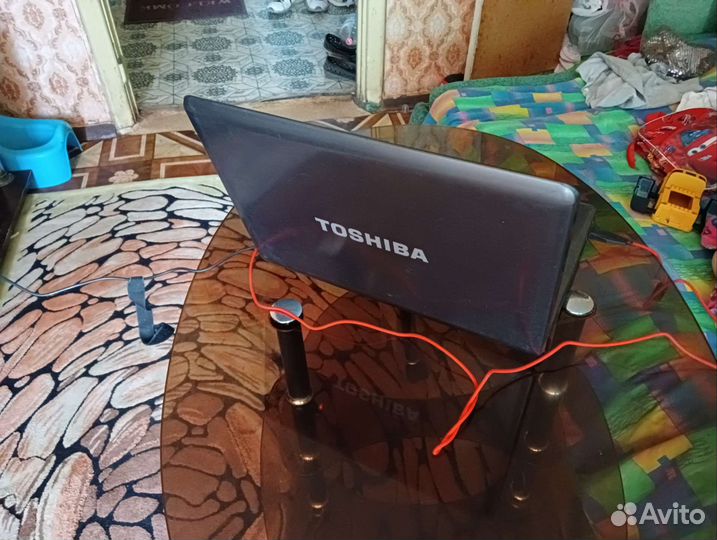 Ноутбук Toshiba