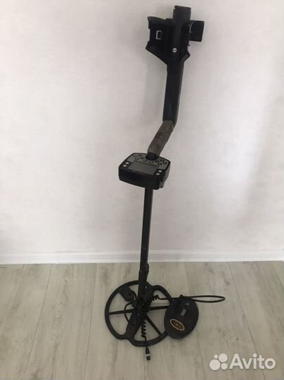 Металлоискатель minelab E-trac