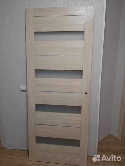 Дверь межкомнатная с коробкой 80