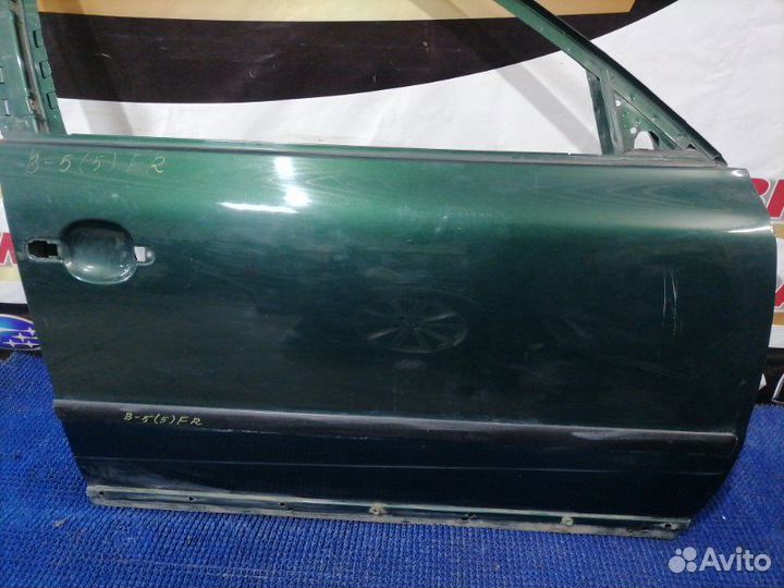 Дверь боковая передняя правая Volkswagen Passat B5