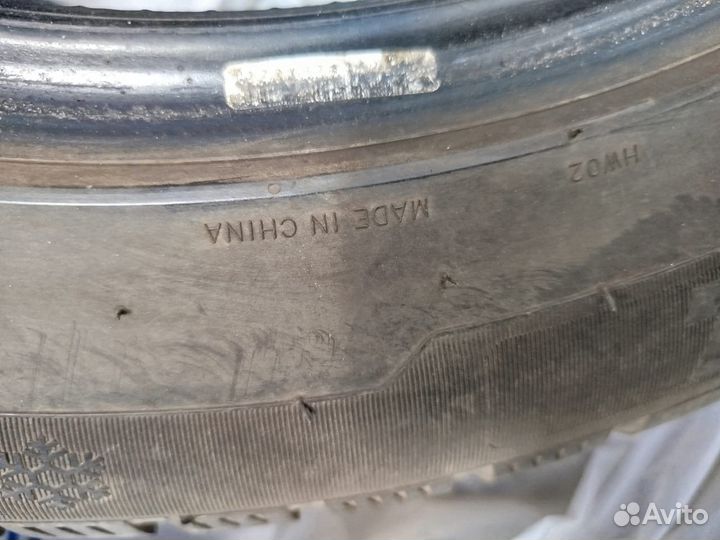 Sunfull SF-W11 235/55 R18