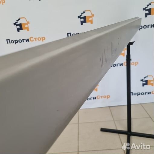 Кузовной порог левый Volkswagen Passat B4