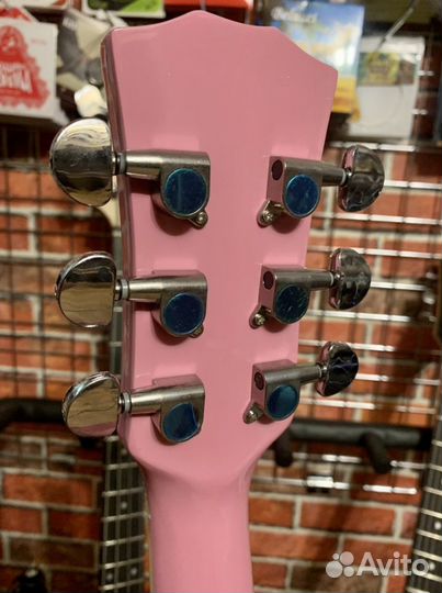 Акустическая гитара + аксессуар