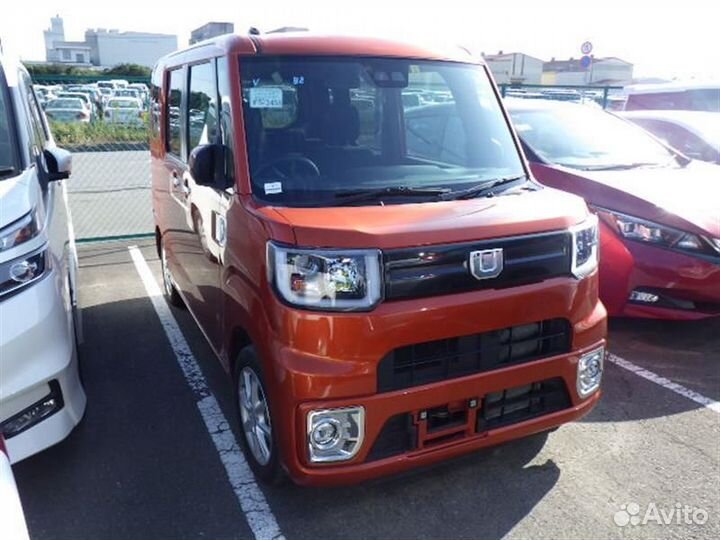 Daihatsu Wake 0.7 CVT, 2020, 15 000 км