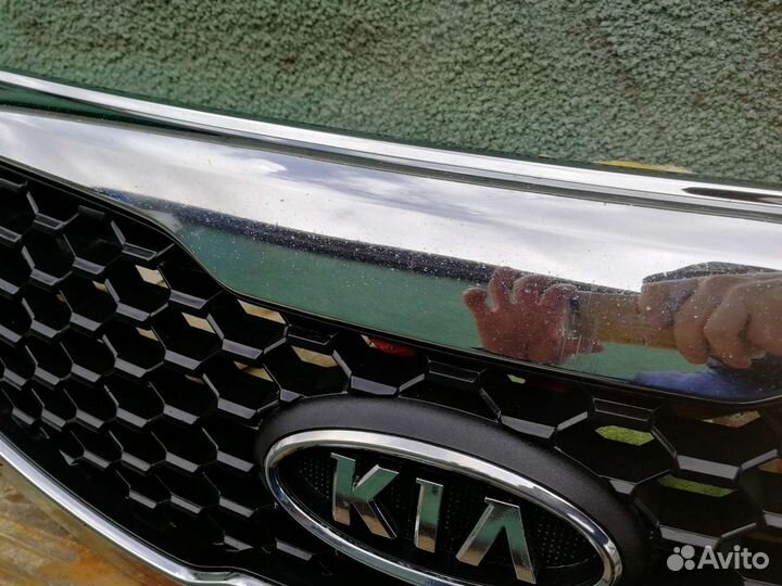 Решетка радиатора Kia Sorento