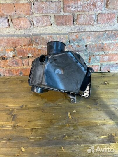 Корпус воздушного фильтра Bmw 5 E60 N52B25 AF 2005