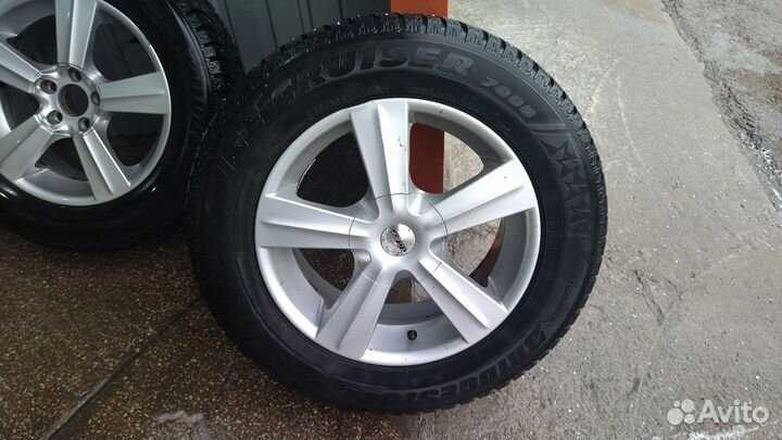 Bridgestone Ice Cruiser 7000 255/65 R17