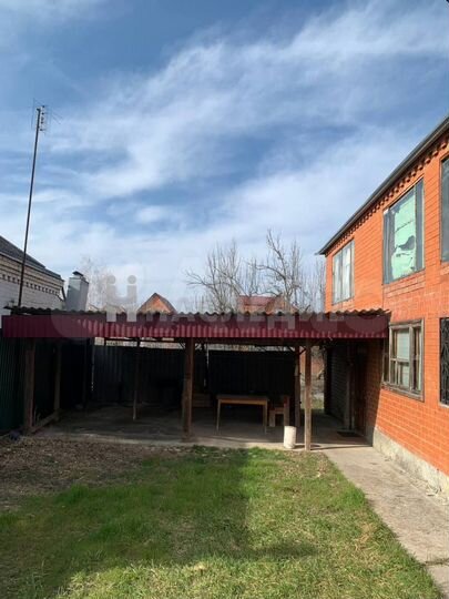 Дом 184 м² на участке 6 сот.