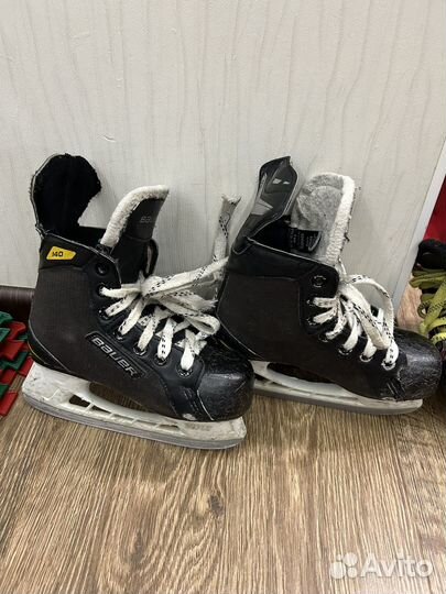 Хоккейные коньки bauer