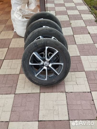 Колеса в сборе r15 летние