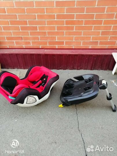 Детское автокресло
