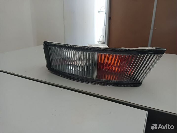 Указатель поворота правый toyota mark II ST22222R