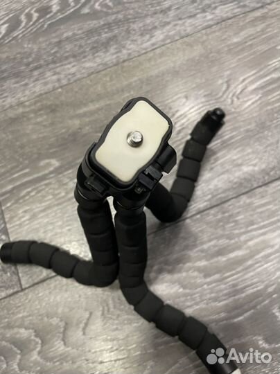 Крепление штатив Ramili гибкий для видеоняни